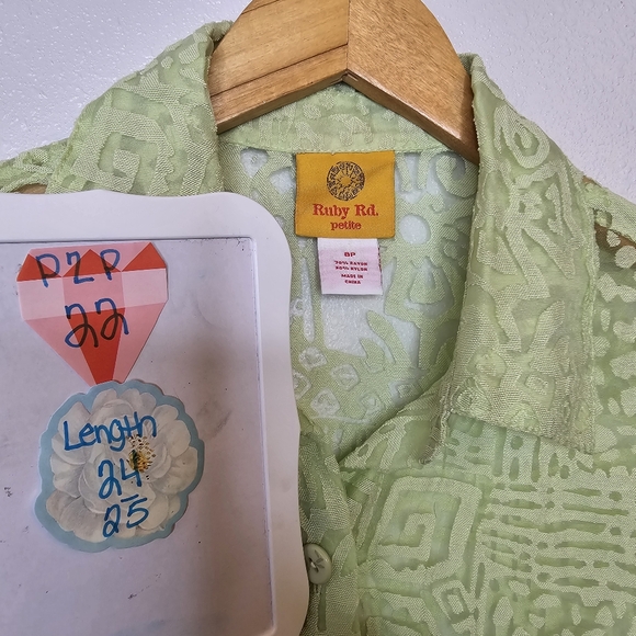 Ruby Rd. Women's Buttonfront Top Lime Green 3/4 sleeve Rayon Blend - Picture 9 of 9
